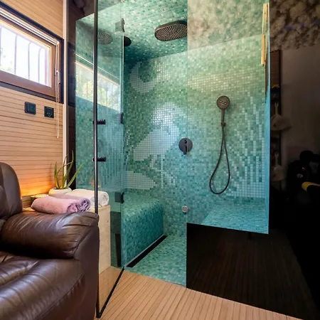Vila Baroque With Pool Sauna Gym *