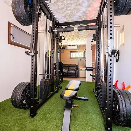 Vila Baroque With Pool Sauna Gym *