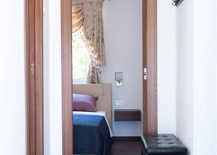 Baroque With Pool Sauna Gym Villa Pridraga
