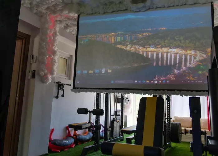 Baroque With Pool Sauna Gym Villa Pridraga
